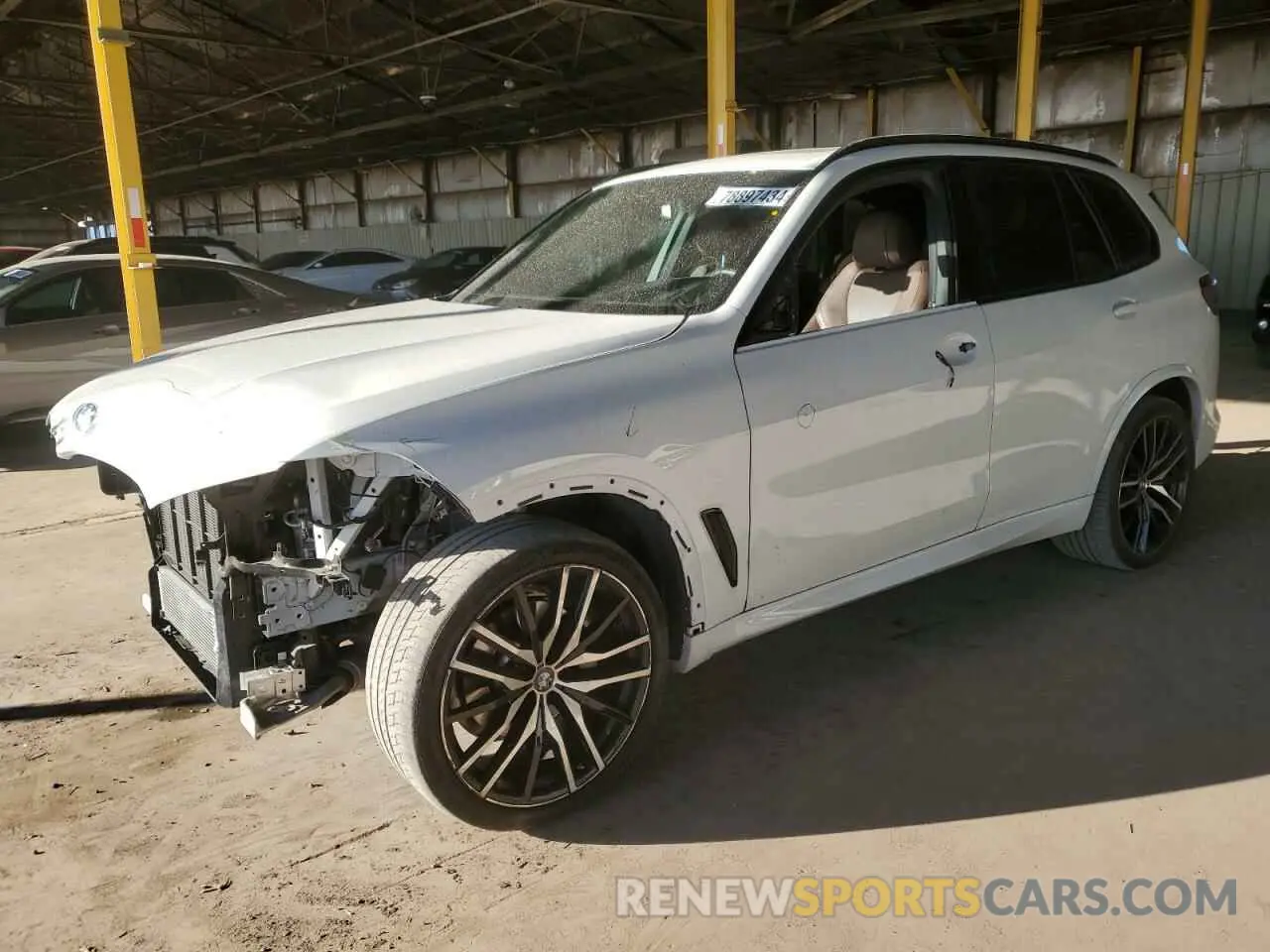 1 Photograph of a damaged car 5UXCR6C01N9M90807 BMW X5 2022