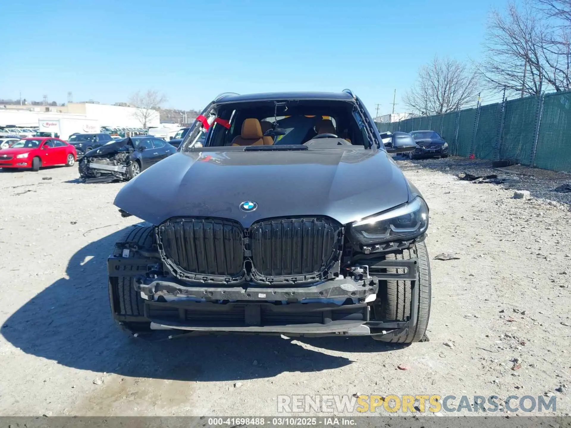 11 Photograph of a damaged car 5UXCR6C02N9J99474 BMW X5 2022