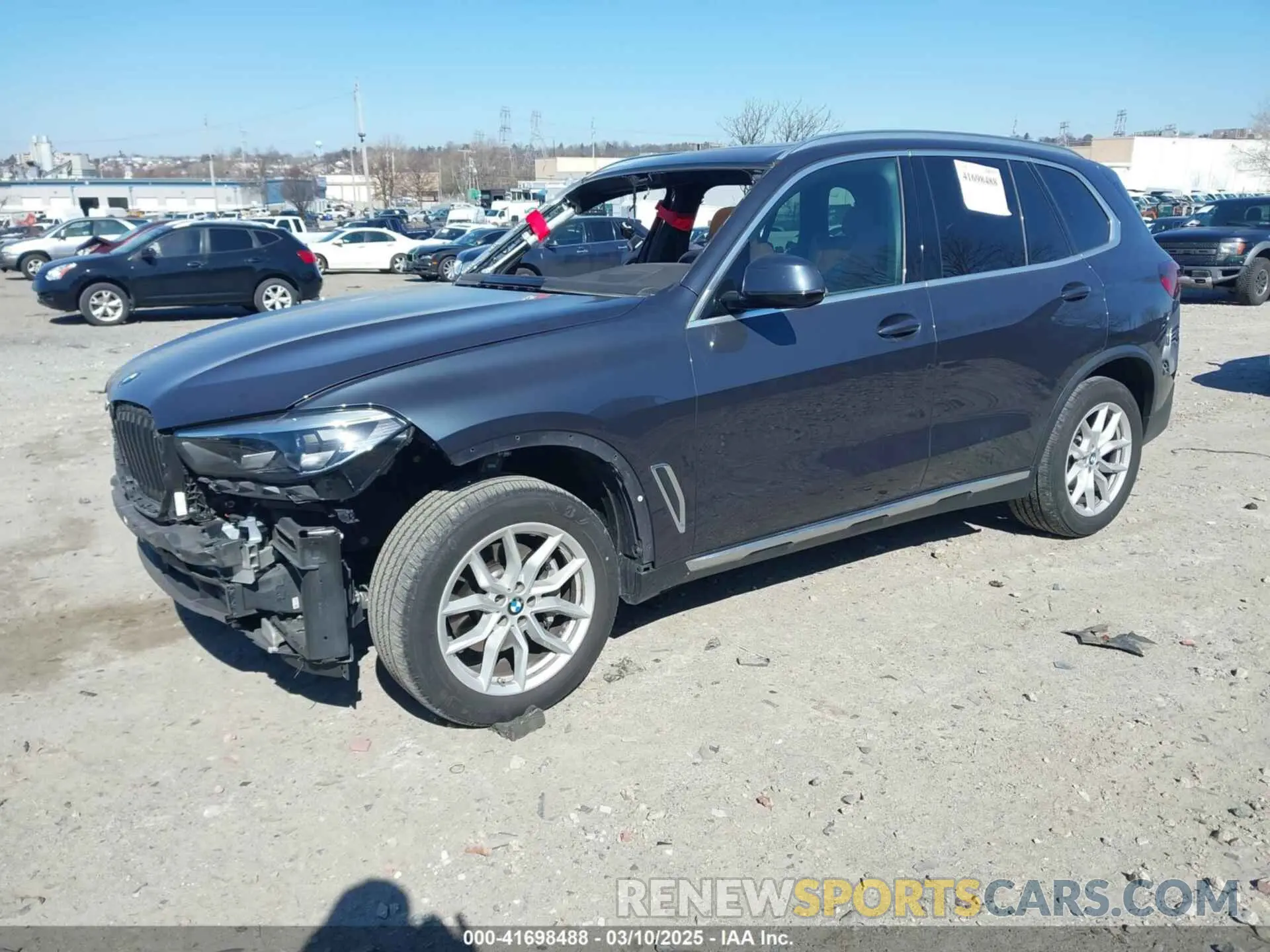 2 Photograph of a damaged car 5UXCR6C02N9J99474 BMW X5 2022