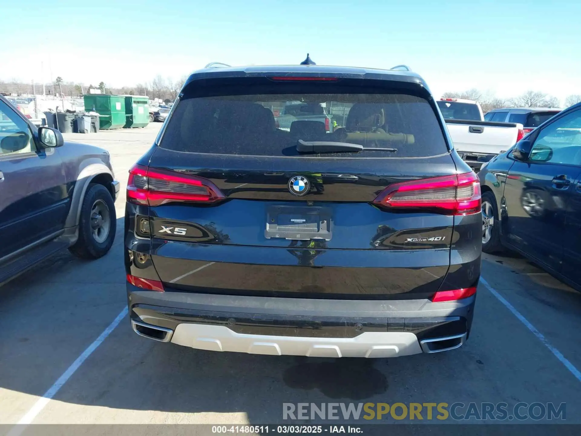 16 Photograph of a damaged car 5UXCR6C02N9K38886 BMW X5 2022