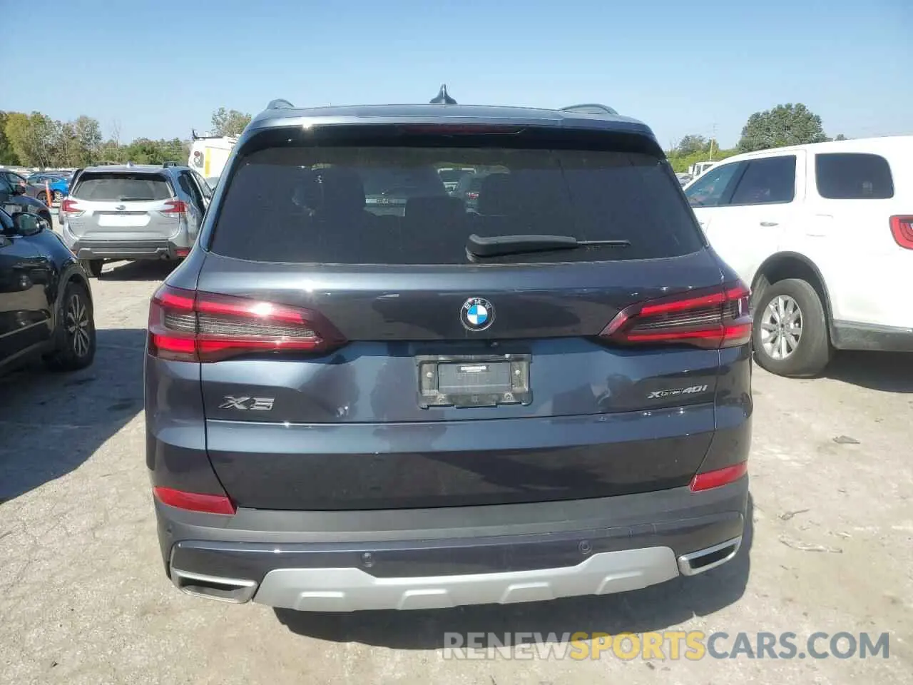 6 Photograph of a damaged car 5UXCR6C02N9M59422 BMW X5 2022