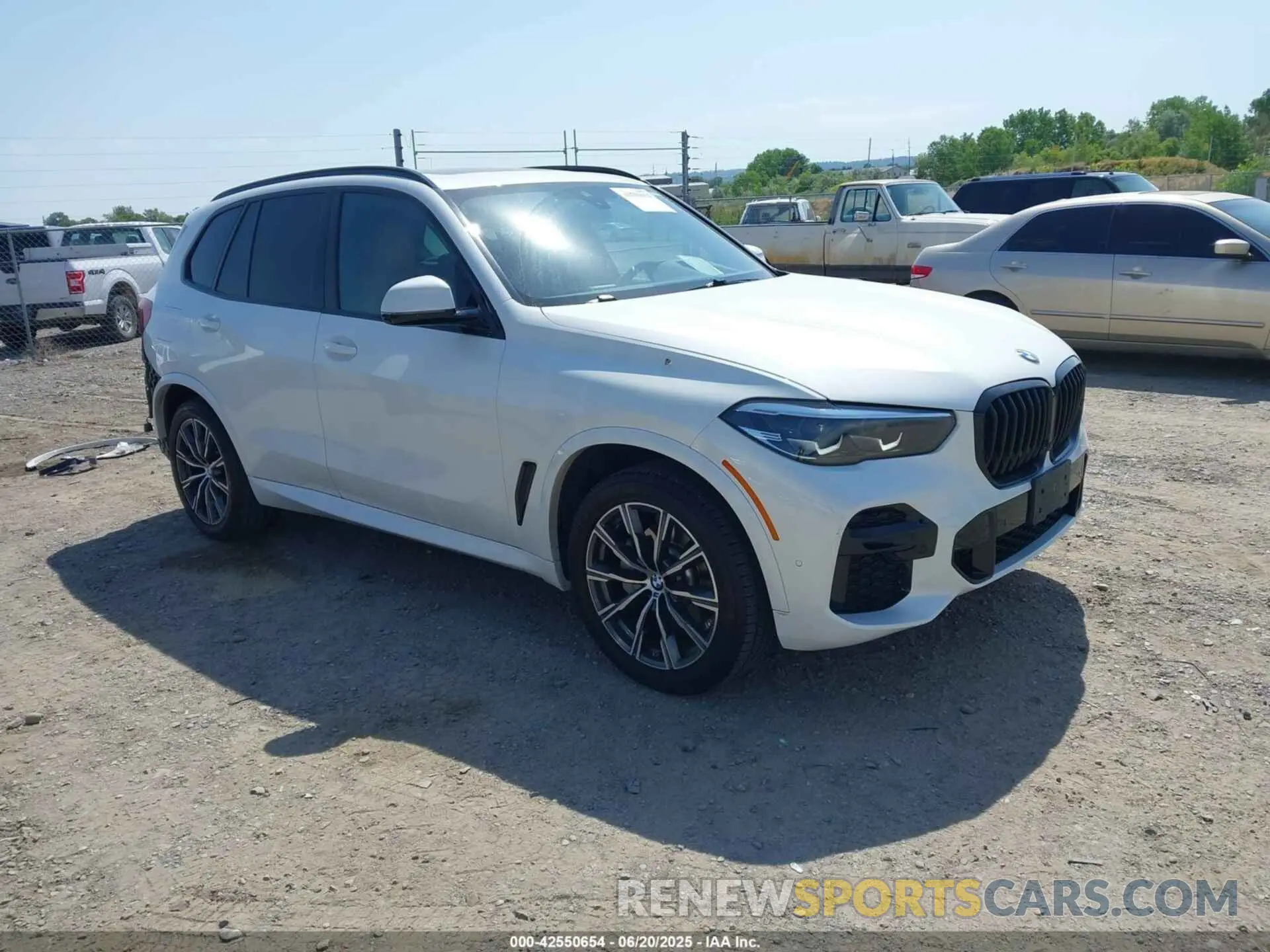 1 Photograph of a damaged car 5UXCR6C02N9M75152 BMW X5 2022