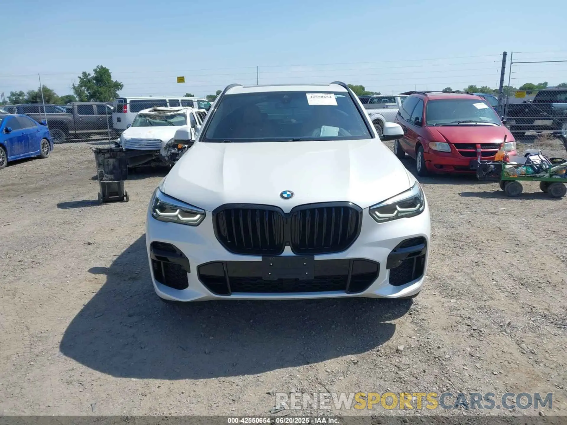 13 Photograph of a damaged car 5UXCR6C02N9M75152 BMW X5 2022