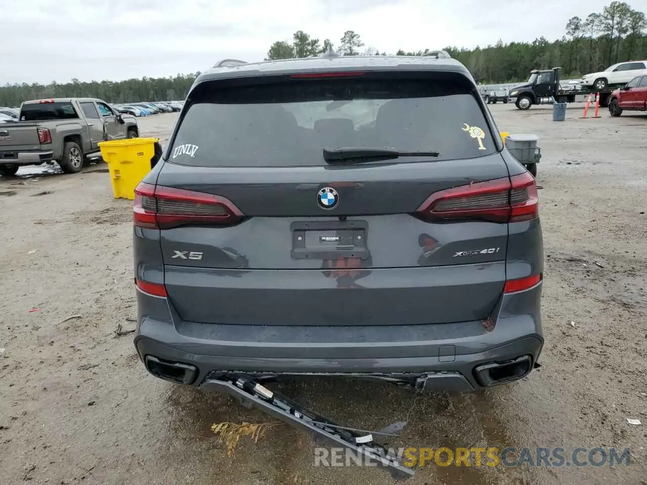 6 Photograph of a damaged car 5UXCR6C02N9M85423 BMW X5 2022