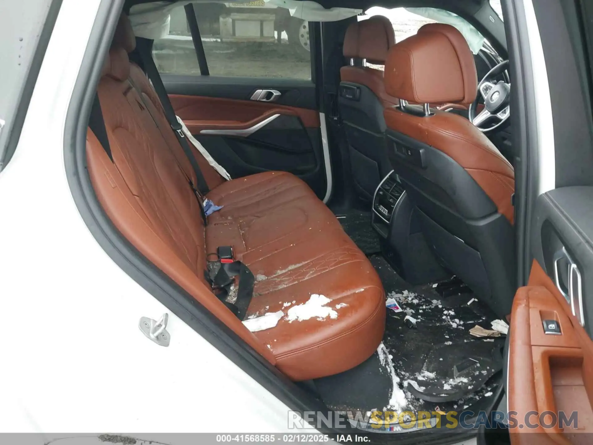 8 Photograph of a damaged car 5UXCR6C02N9N26231 BMW X5 2022