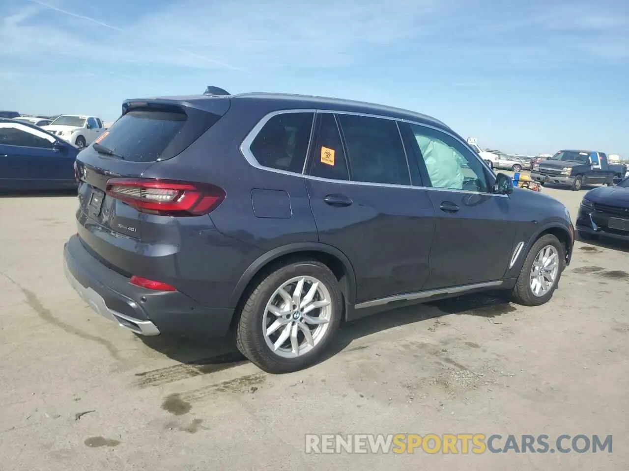 3 Photograph of a damaged car 5UXCR6C03N9K93962 BMW X5 2022