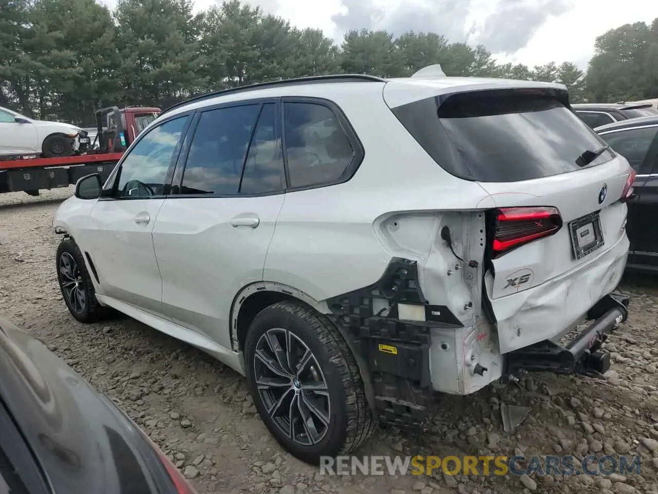 2 Photograph of a damaged car 5UXCR6C04N9J12156 BMW X5 2022