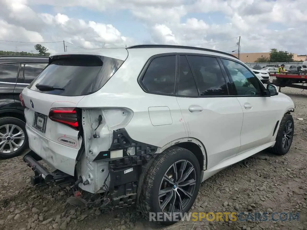 3 Photograph of a damaged car 5UXCR6C04N9J12156 BMW X5 2022