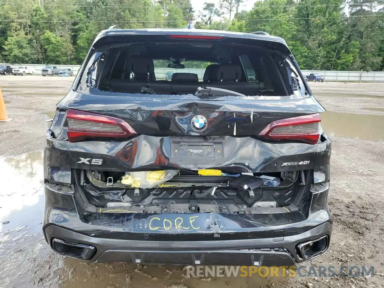 6 Photograph of a damaged car 5UXCR6C05N9J24395 BMW X5 2022