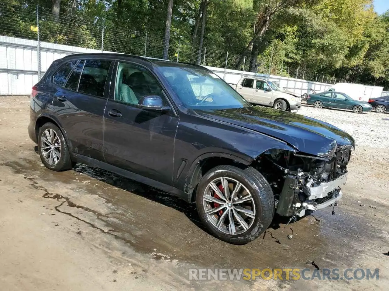 4 Photograph of a damaged car 5UXCR6C05N9K18776 BMW X5 2022