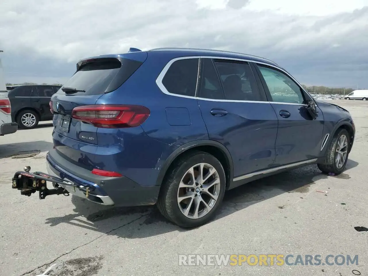 3 Photograph of a damaged car 5UXCR6C05N9K39353 BMW X5 2022
