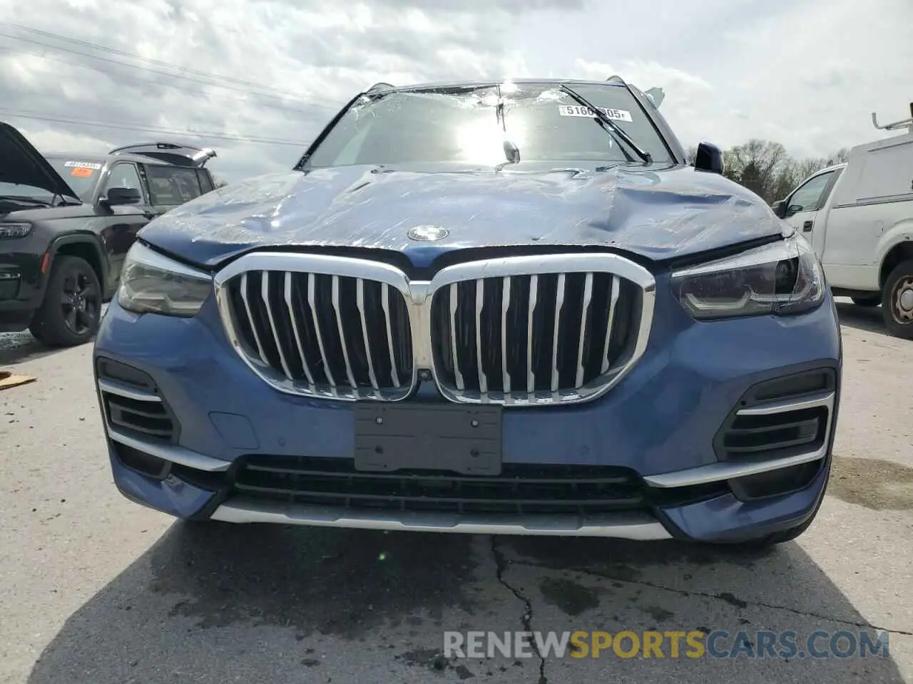 5 Photograph of a damaged car 5UXCR6C05N9K39353 BMW X5 2022