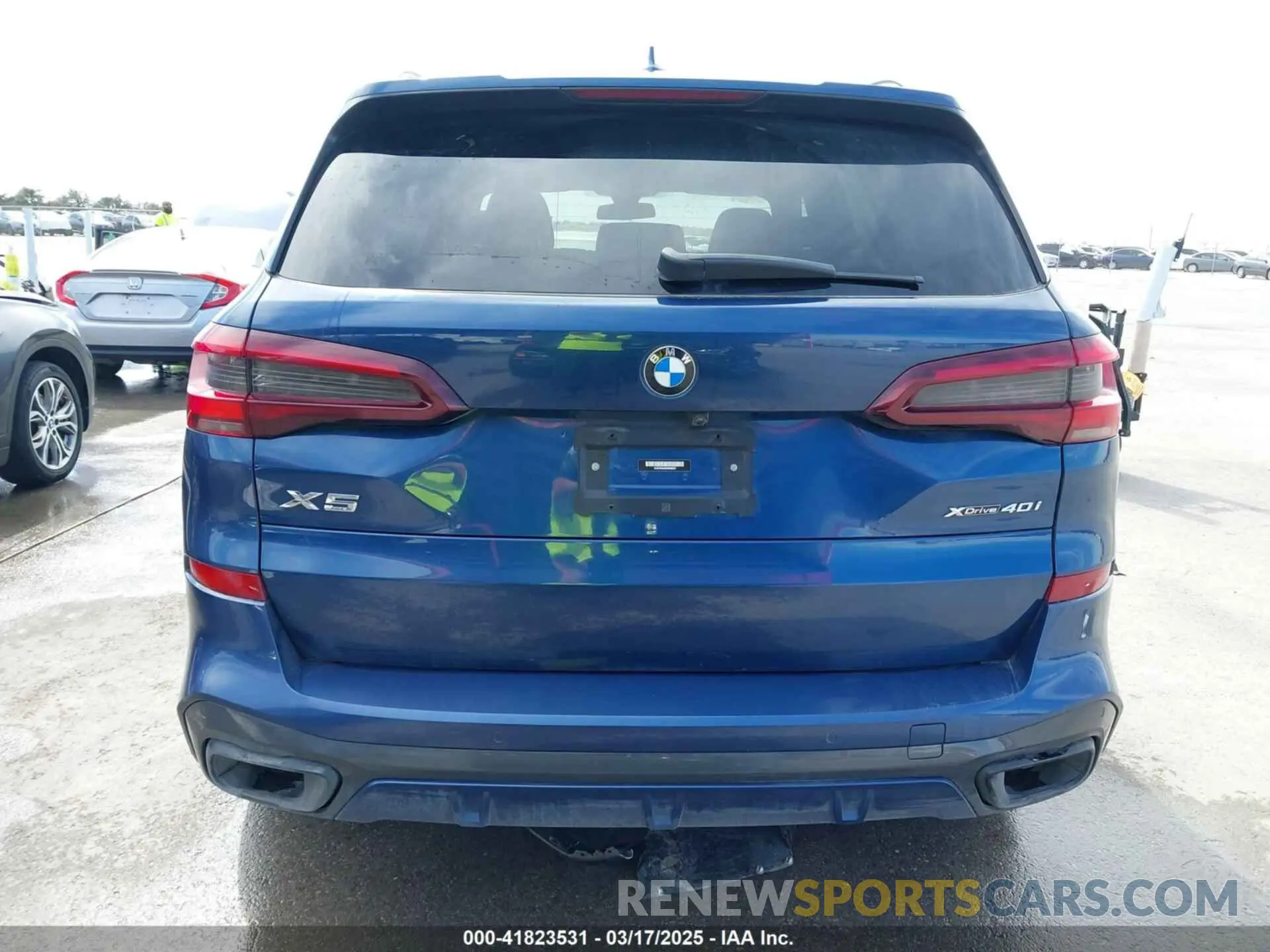 16 Photograph of a damaged car 5UXCR6C05N9K88827 BMW X5 2022