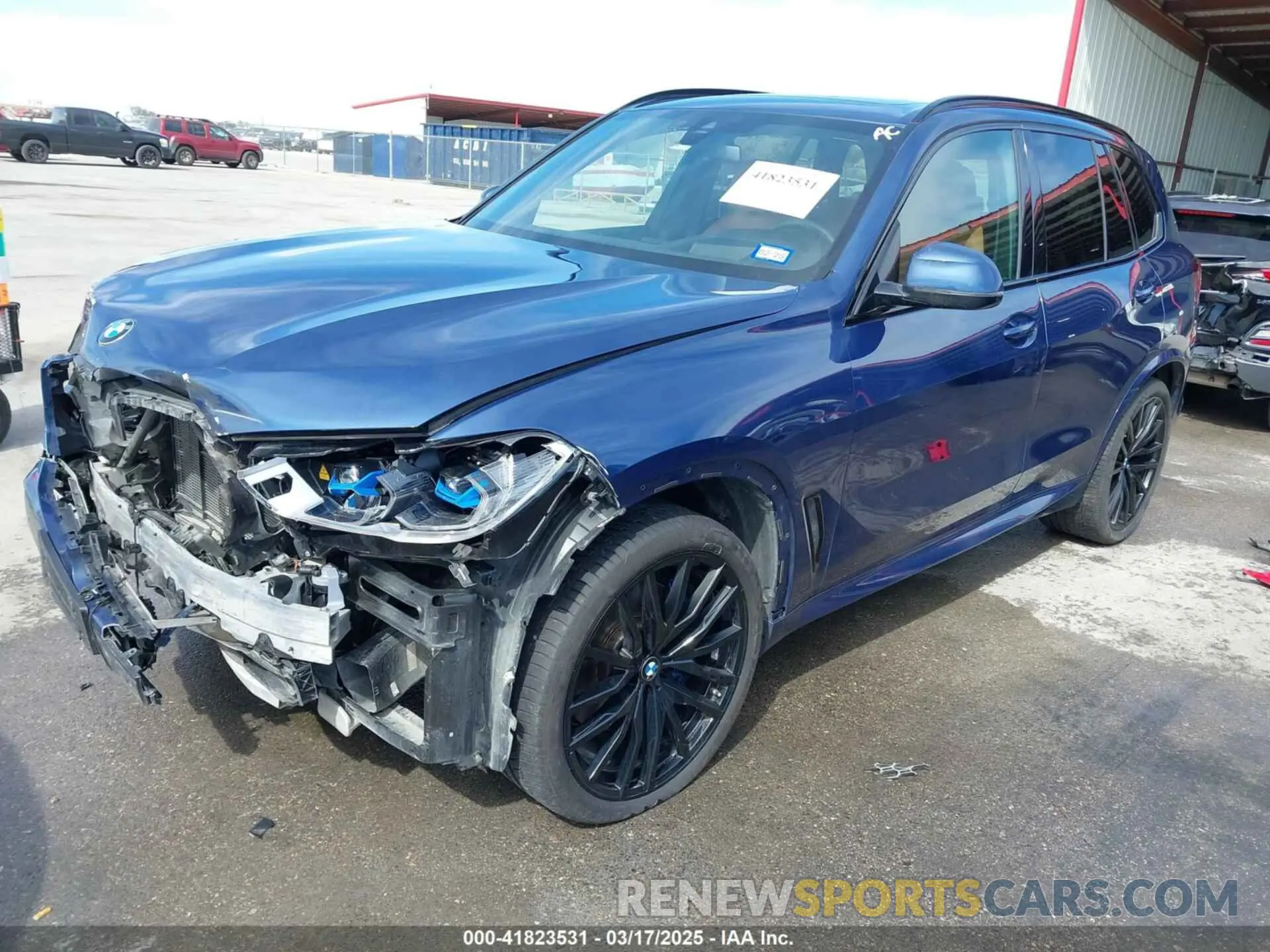 2 Photograph of a damaged car 5UXCR6C05N9K88827 BMW X5 2022