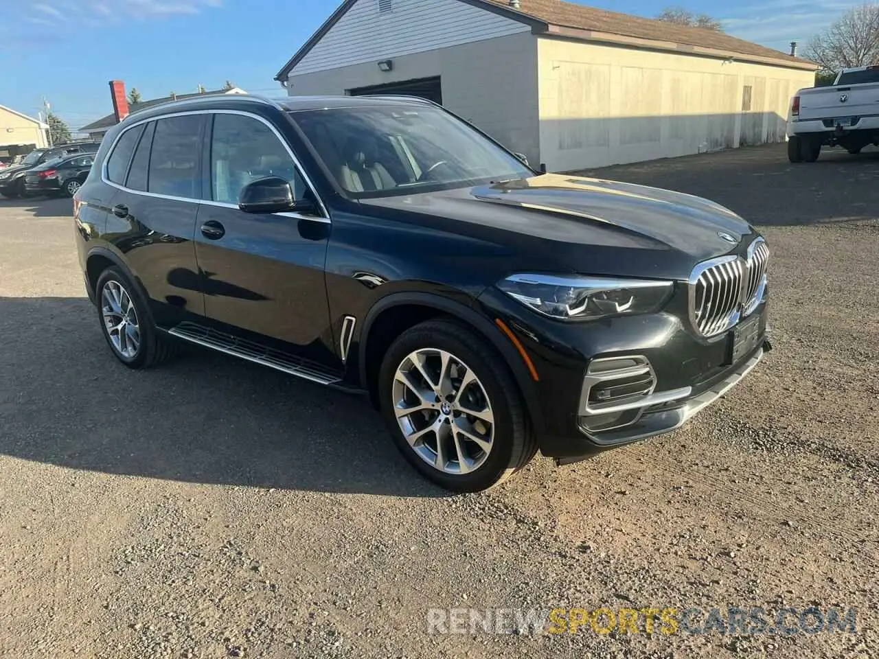 4 Photograph of a damaged car 5UXCR6C05N9L74901 BMW X5 2022