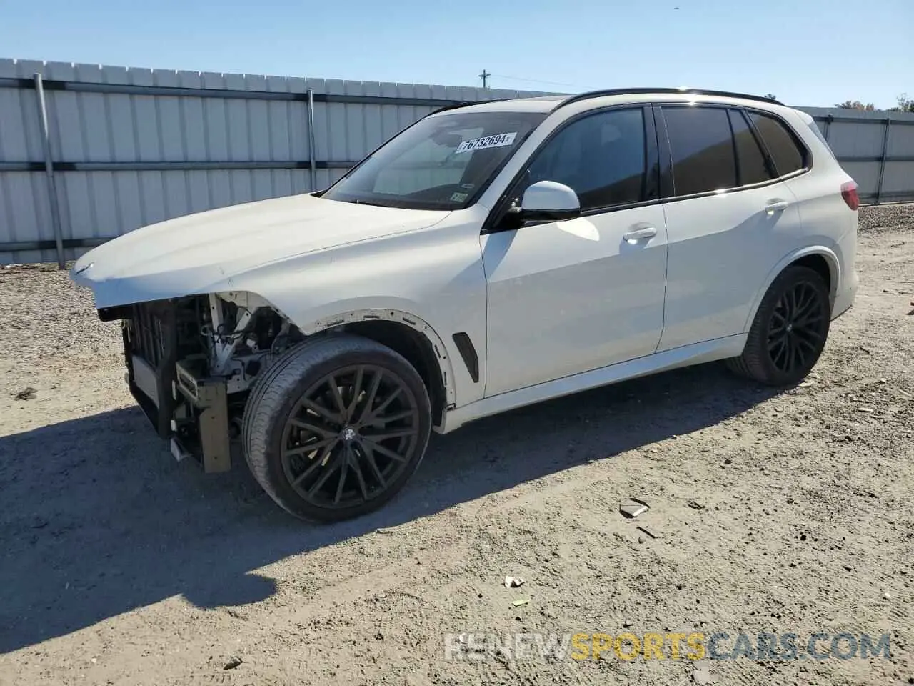 1 Photograph of a damaged car 5UXCR6C06N9L11340 BMW X5 2022