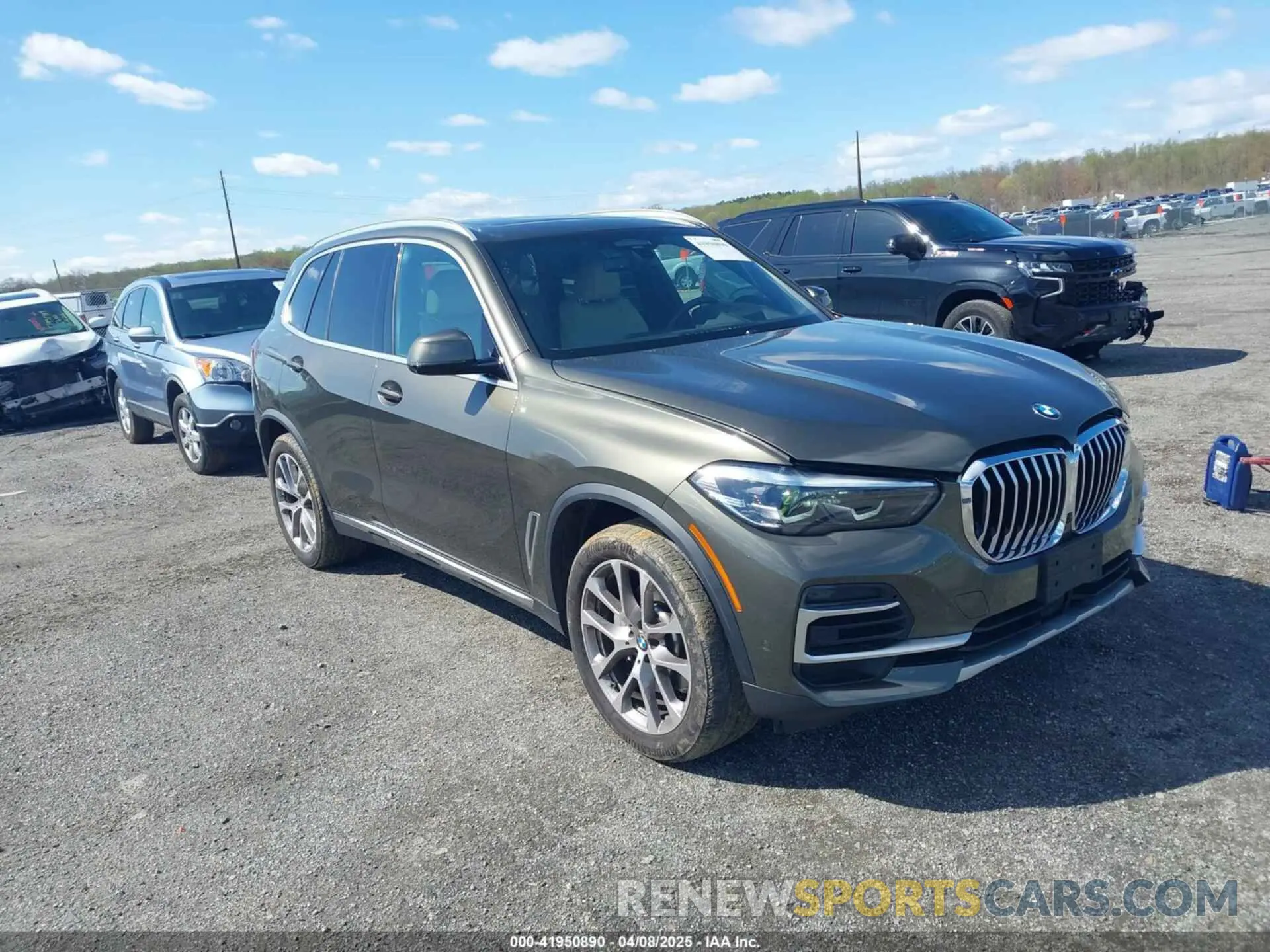 1 Photograph of a damaged car 5UXCR6C06N9L83350 BMW X5 2022