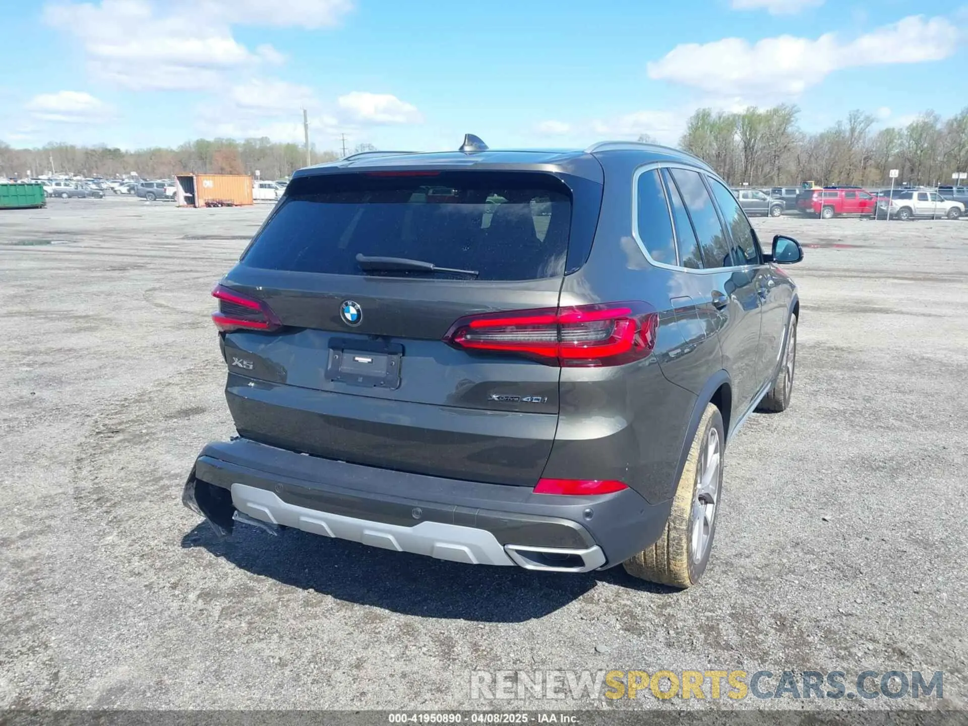 16 Photograph of a damaged car 5UXCR6C06N9L83350 BMW X5 2022