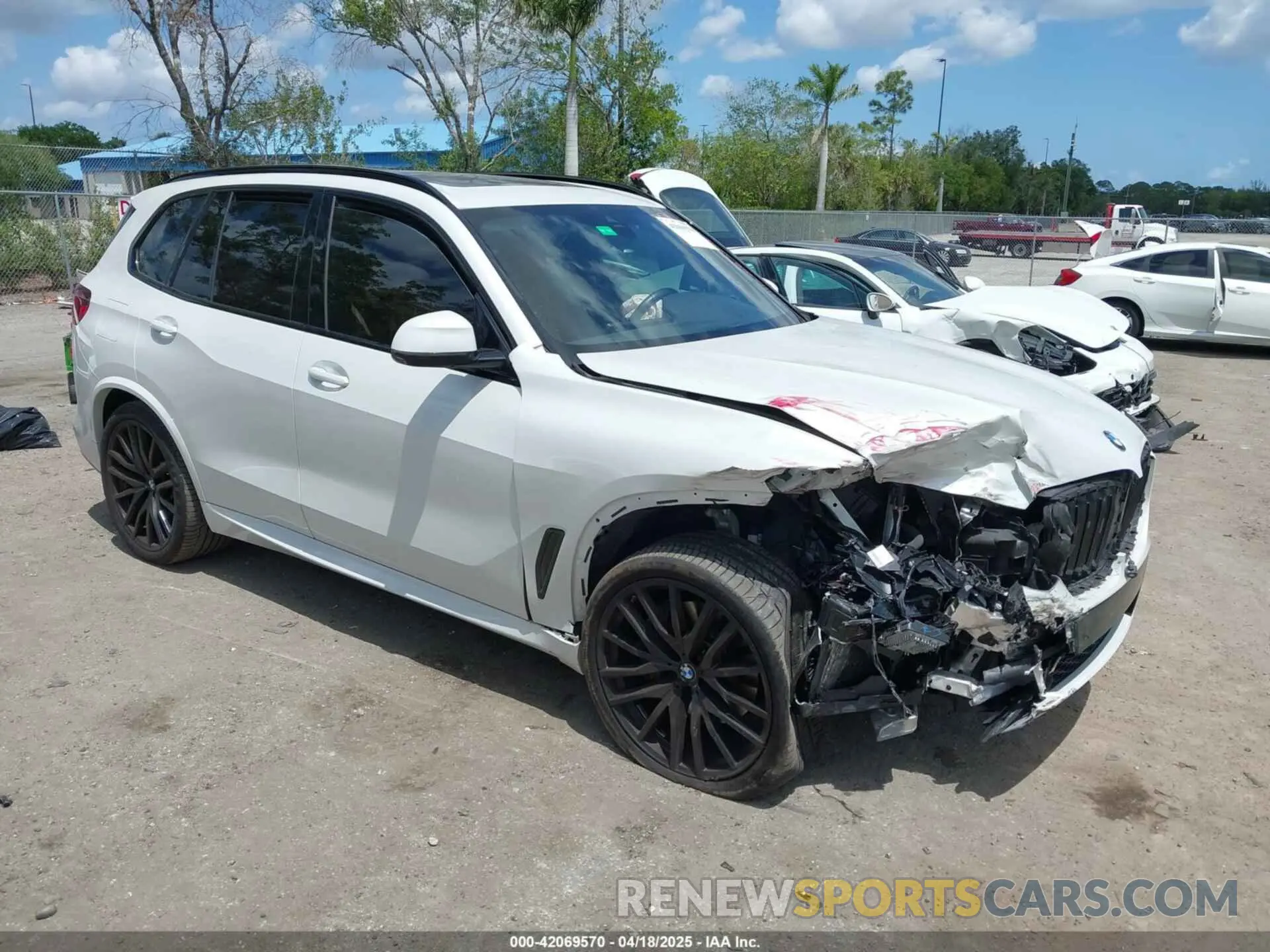 1 Photograph of a damaged car 5UXCR6C06N9M91113 BMW X5 2022