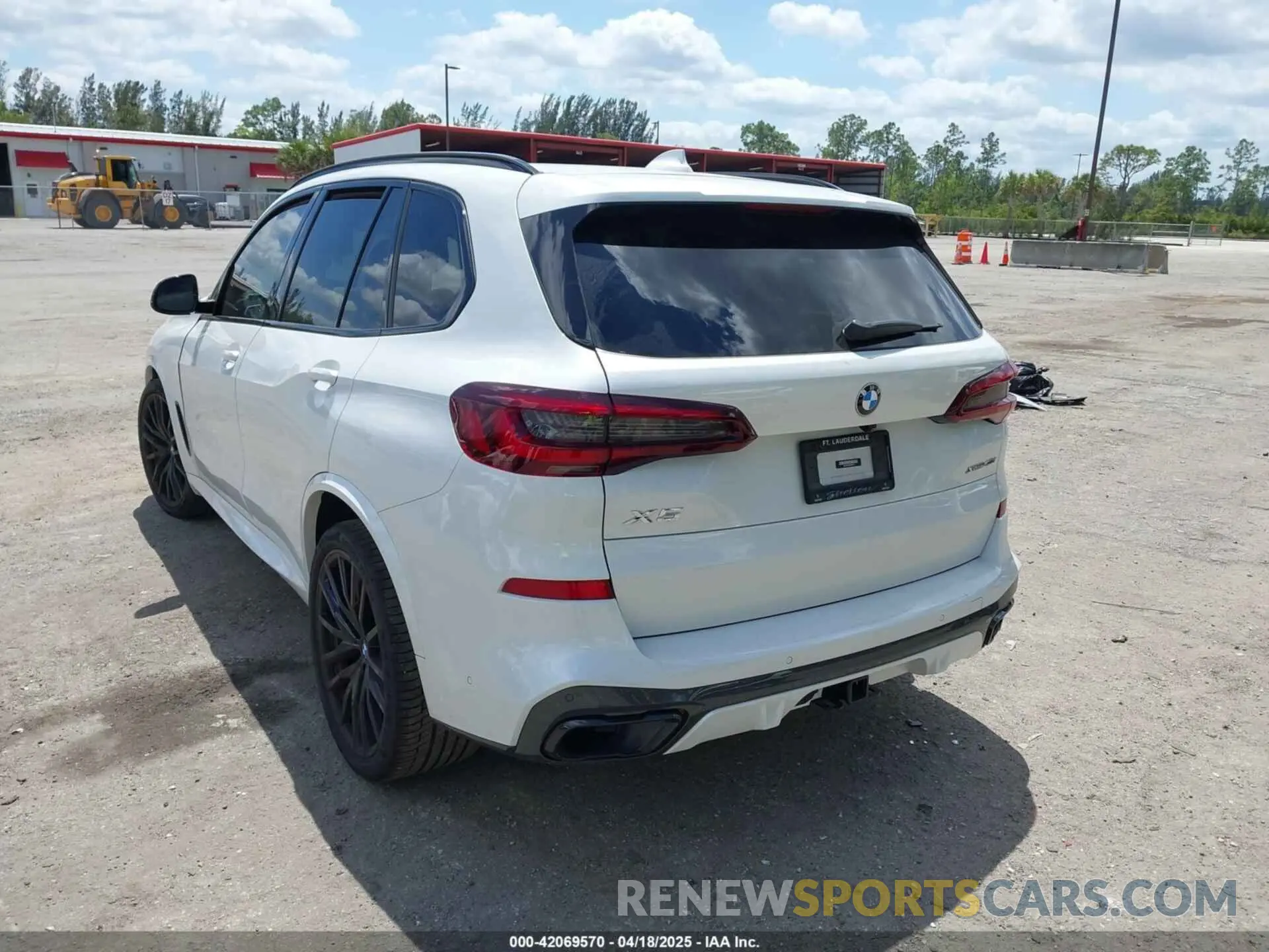 12 Photograph of a damaged car 5UXCR6C06N9M91113 BMW X5 2022