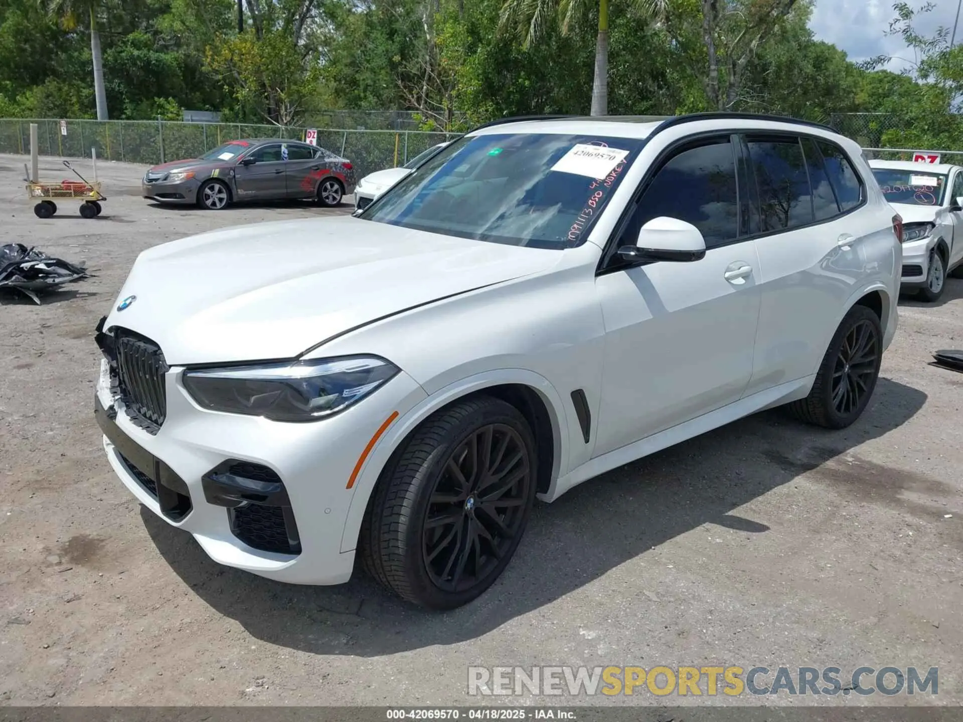 2 Photograph of a damaged car 5UXCR6C06N9M91113 BMW X5 2022