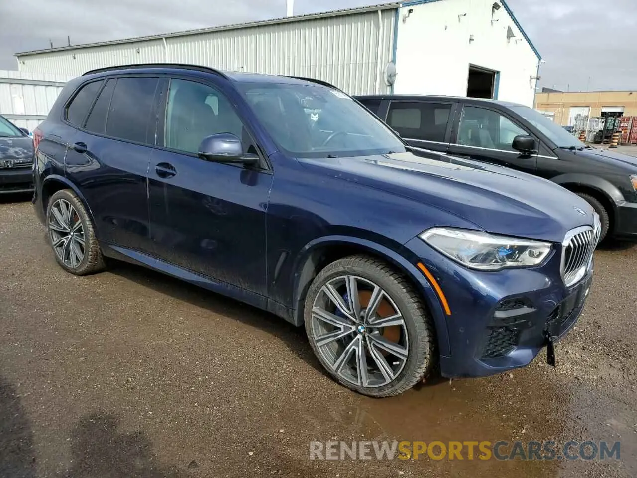 4 Photograph of a damaged car 5UXCR6C07N9J47337 BMW X5 2022
