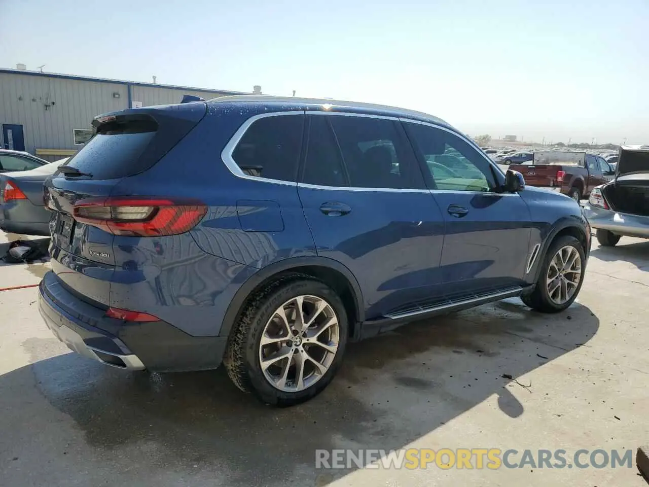 3 Photograph of a damaged car 5UXCR6C07N9K54971 BMW X5 2022