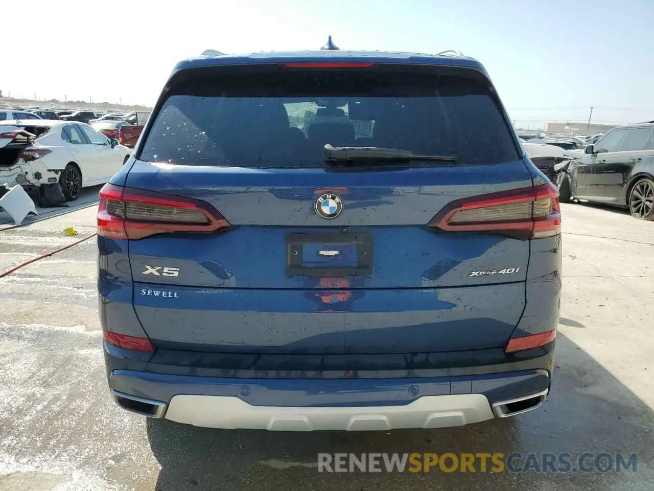 6 Photograph of a damaged car 5UXCR6C07N9K54971 BMW X5 2022
