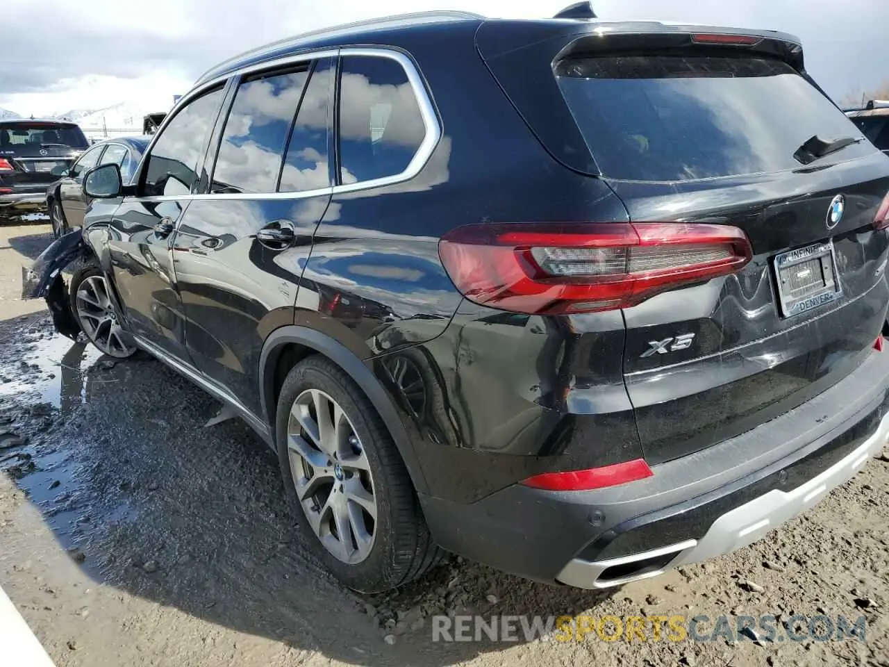 2 Photograph of a damaged car 5UXCR6C07N9L07295 BMW X5 2022