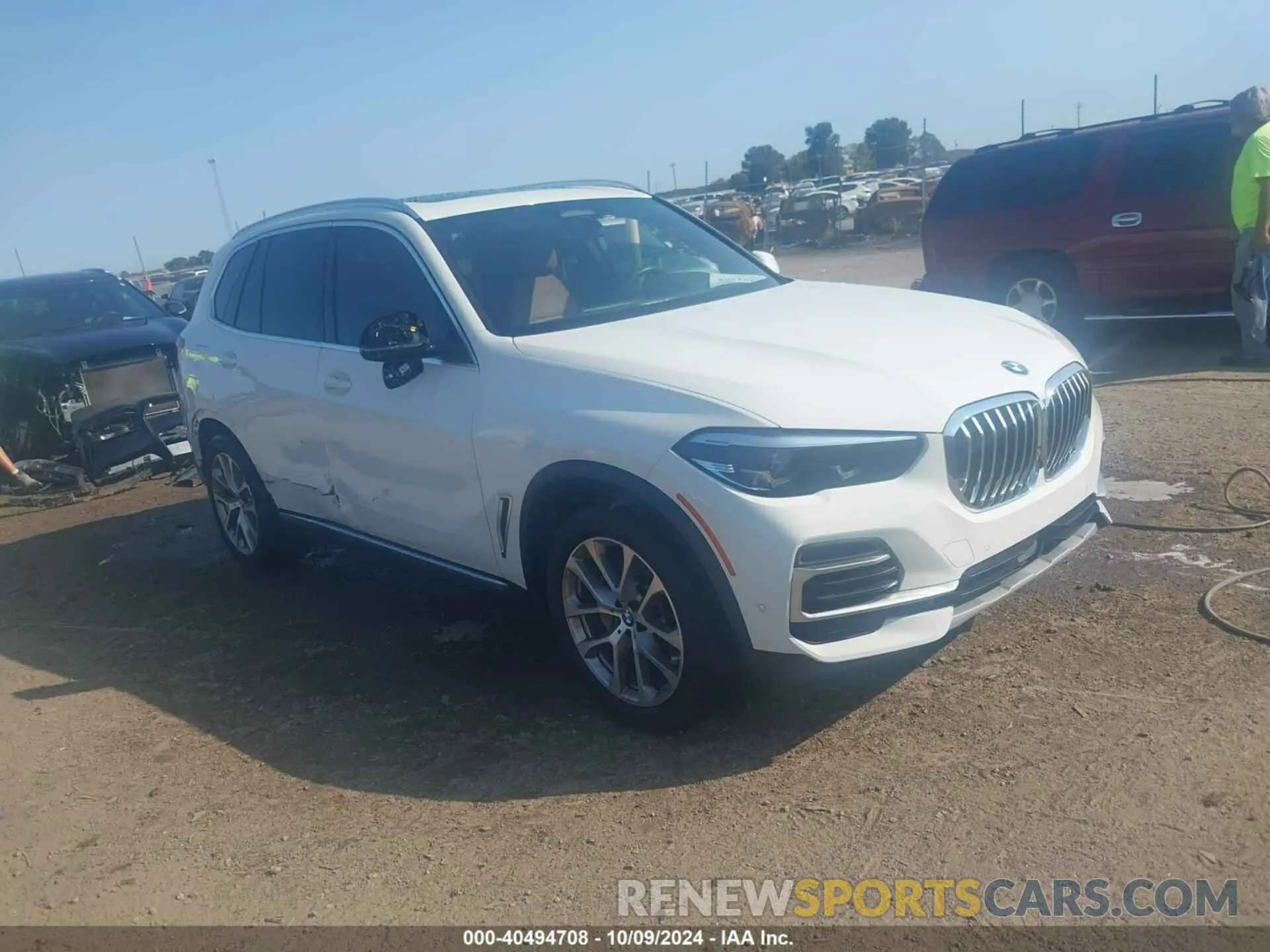 1 Photograph of a damaged car 5UXCR6C08N9J87023 BMW X5 2022