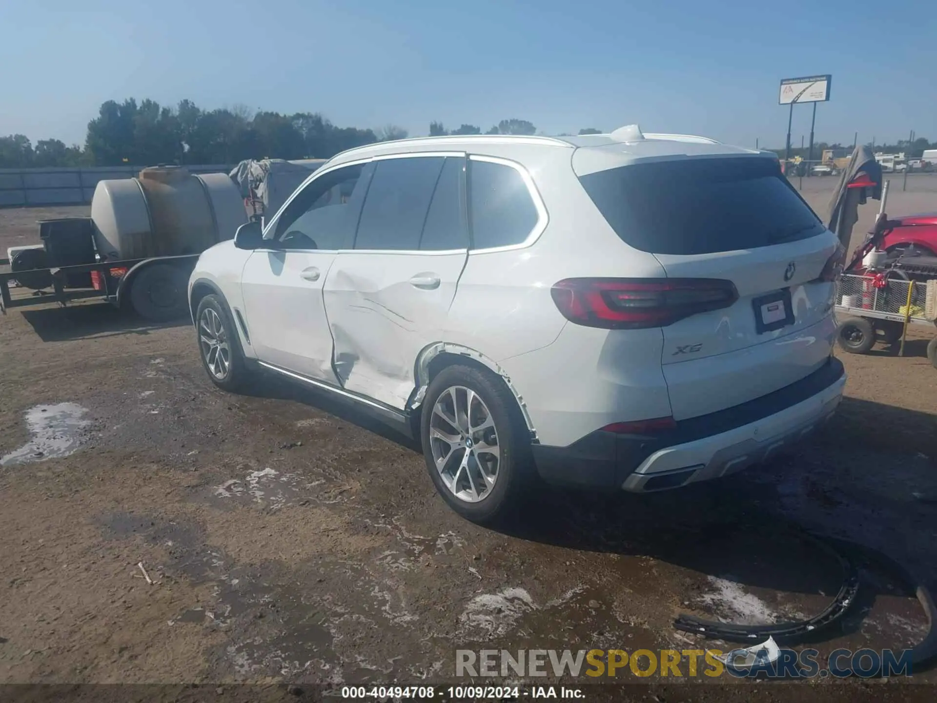 3 Photograph of a damaged car 5UXCR6C08N9J87023 BMW X5 2022