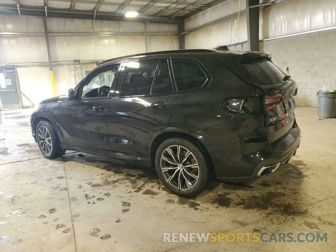 2 Photograph of a damaged car 5UXCR6C08N9L30987 BMW X5 2022