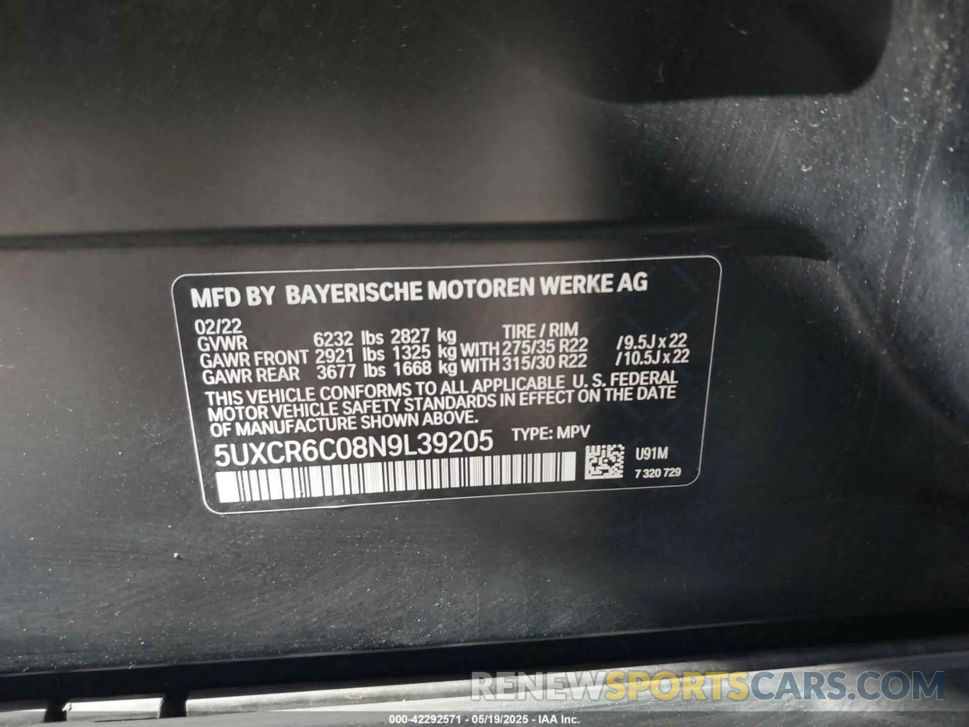 9 Photograph of a damaged car 5UXCR6C08N9L39205 BMW X5 2022