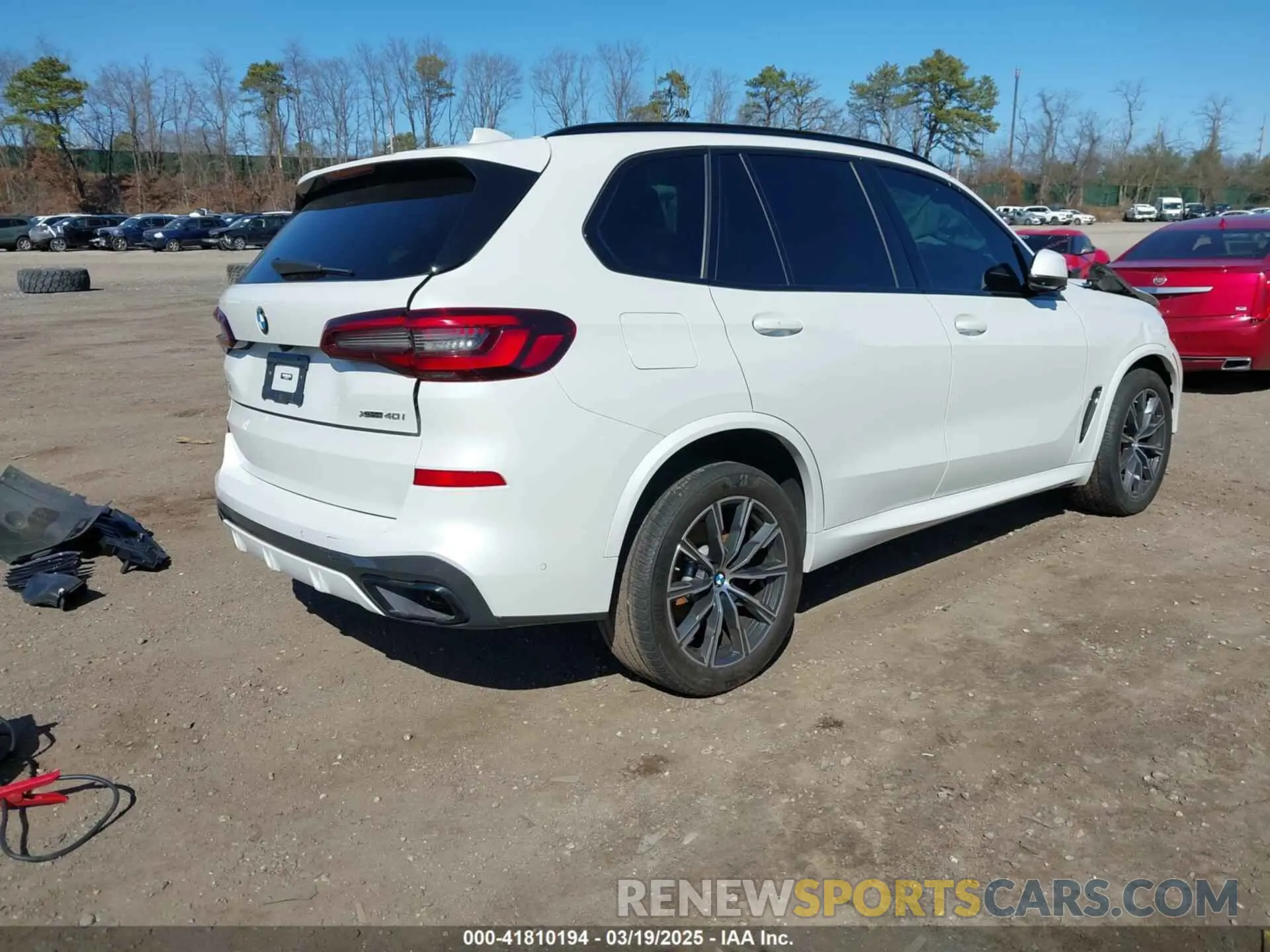 4 Photograph of a damaged car 5UXCR6C09N9K81119 BMW X5 2022