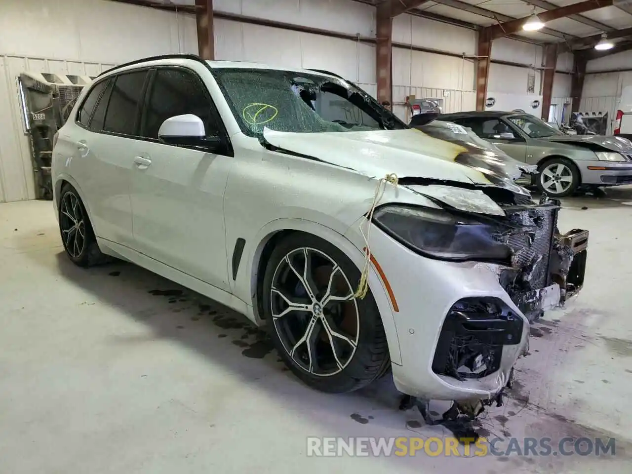 1 Photograph of a damaged car 5UXCR6C09N9K88815 BMW X5 2022