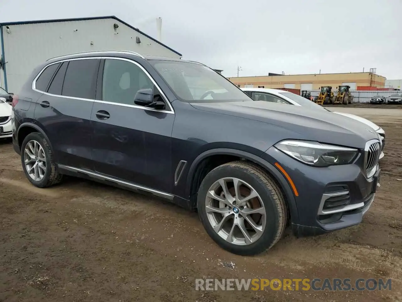 4 Photograph of a damaged car 5UXCR6C09N9L65389 BMW X5 2022