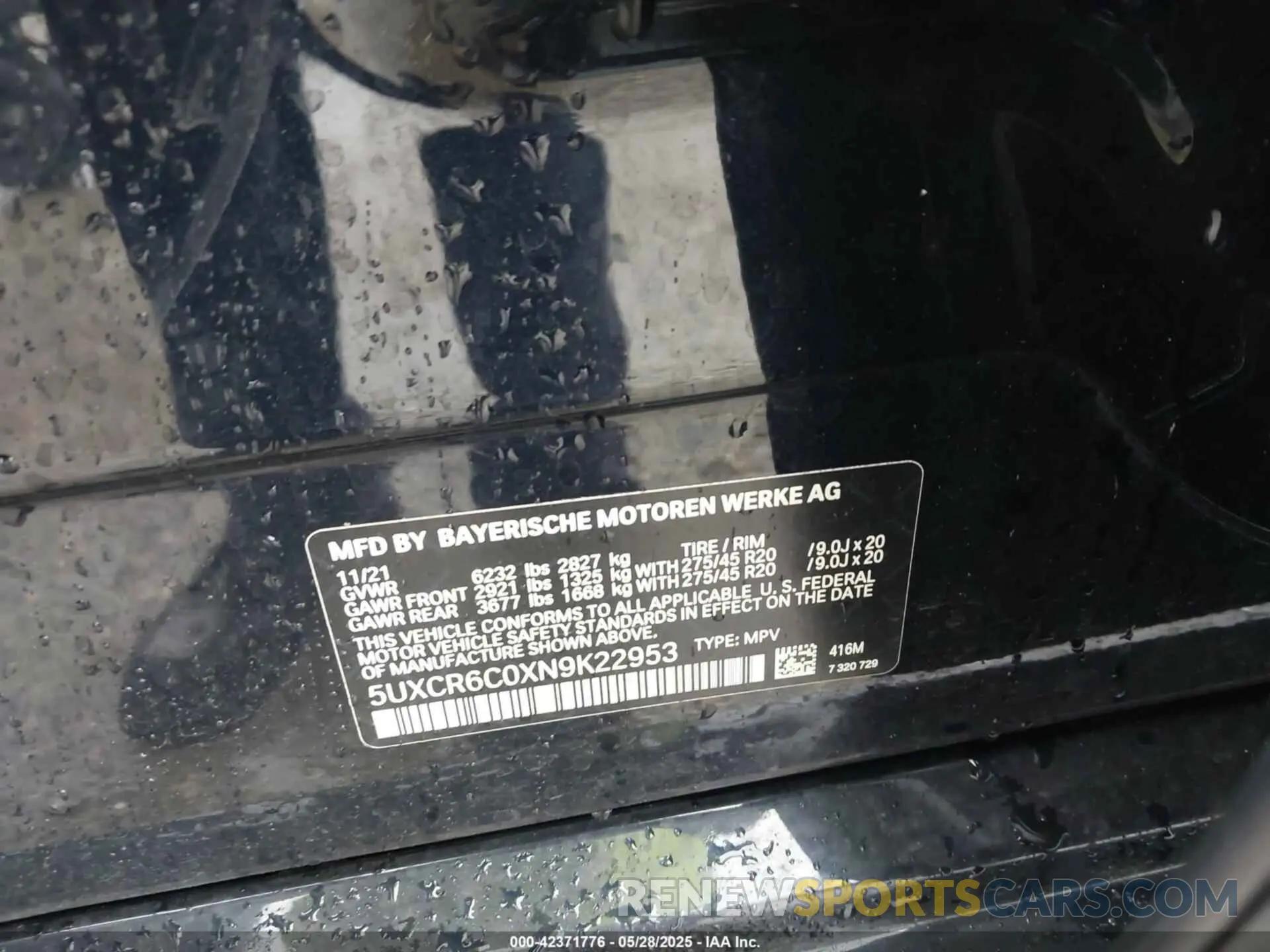 9 Photograph of a damaged car 5UXCR6C0XN9K22953 BMW X5 2022