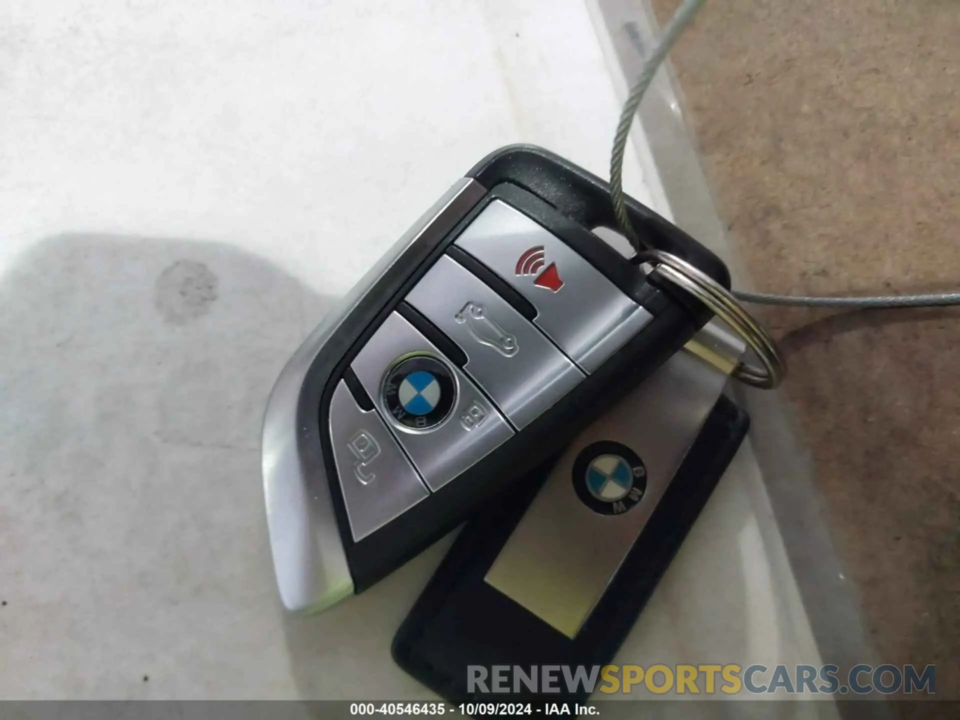 11 Photograph of a damaged car 5UXCR6C0XN9M34655 BMW X5 2022