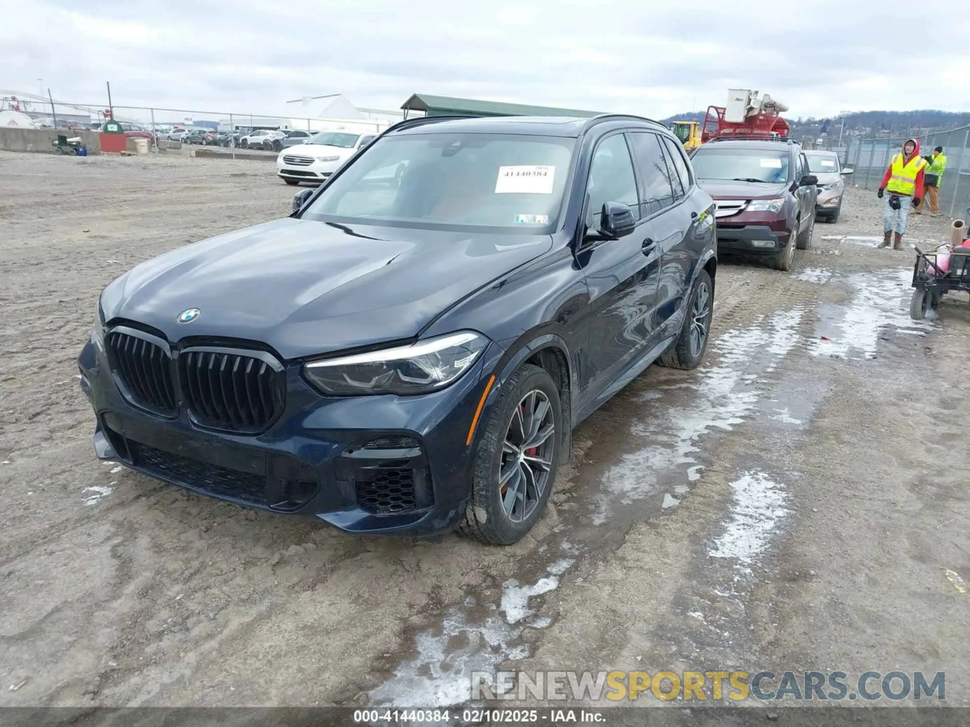 2 Photograph of a damaged car 5UXJU4C06N9K31059 BMW X5 2022