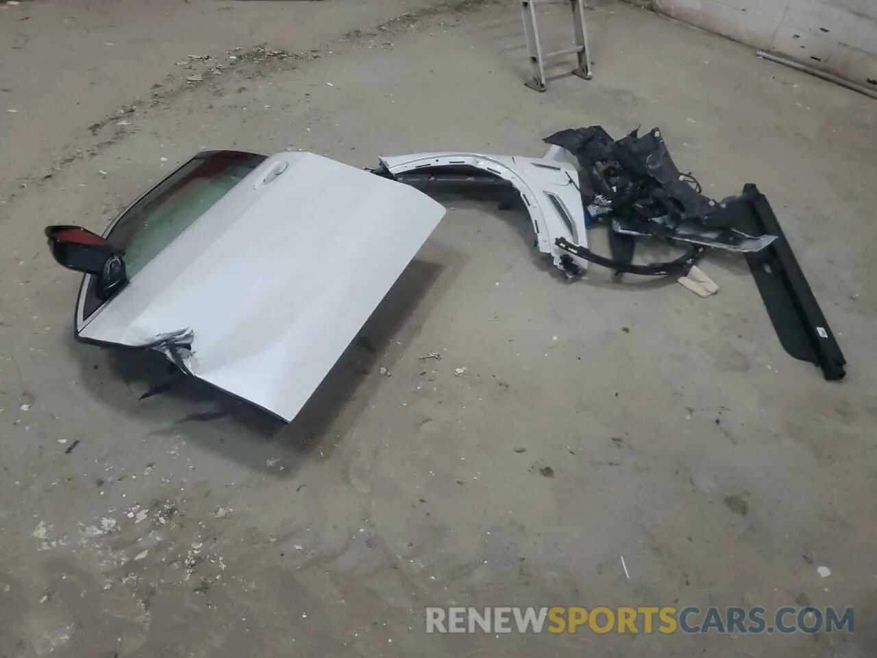 13 Photograph of a damaged car 5UXTA6C02N9L87936 BMW X5 2022