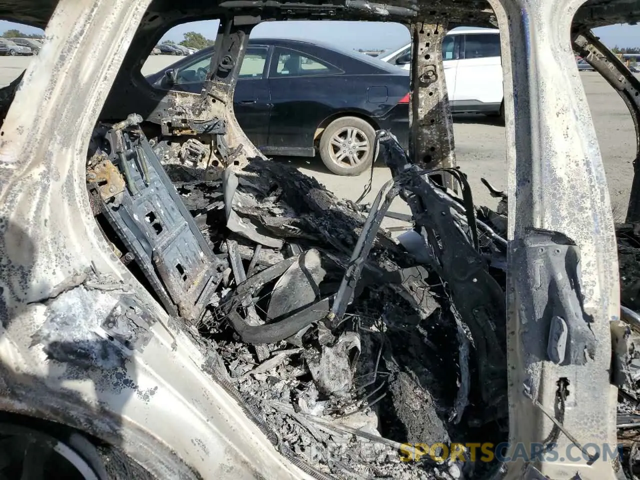 11 Photograph of a damaged car 5UXTA6C03N9J45544 BMW X5 2022