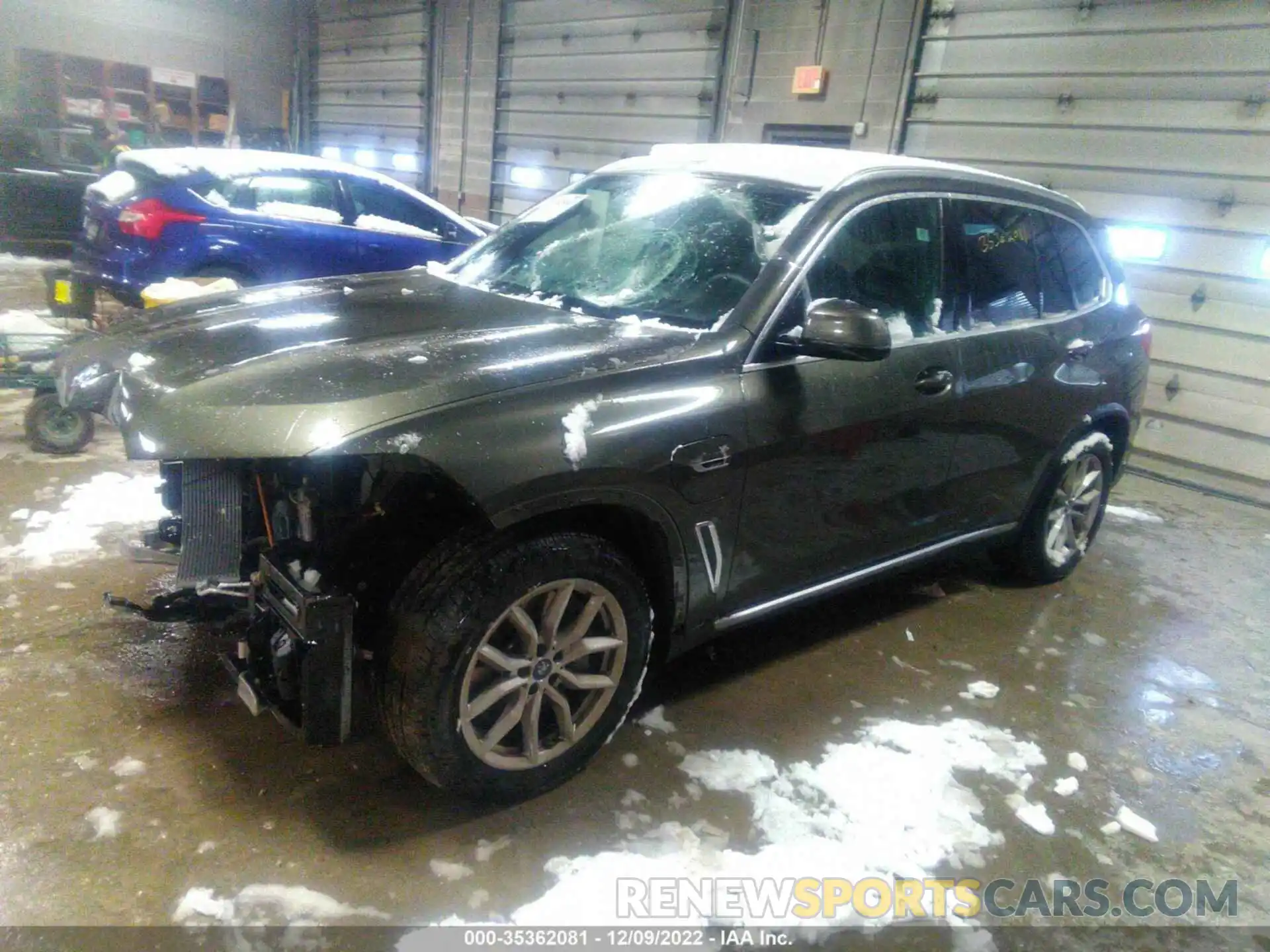 2 Photograph of a damaged car 5UXTA6C04N9M52253 BMW X5 2022