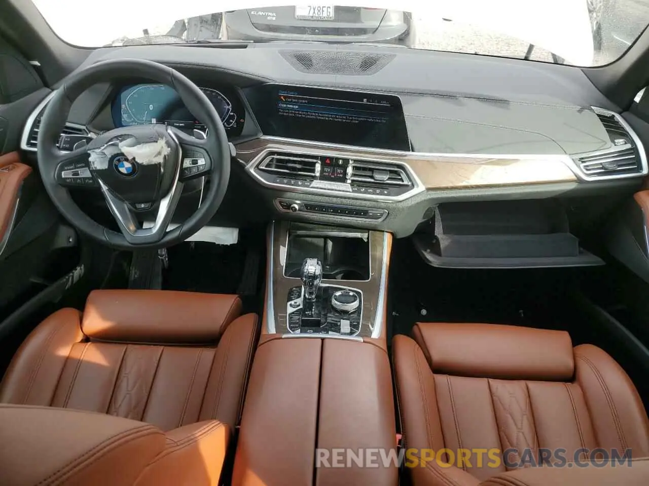 8 Photograph of a damaged car 5UXTA6C07N9J80295 BMW X5 2022