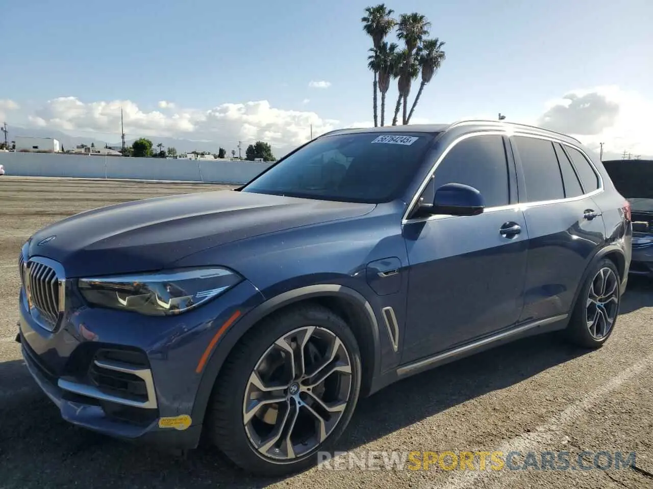 1 Photograph of a damaged car 5UXTA6C08N9L92784 BMW X5 2022