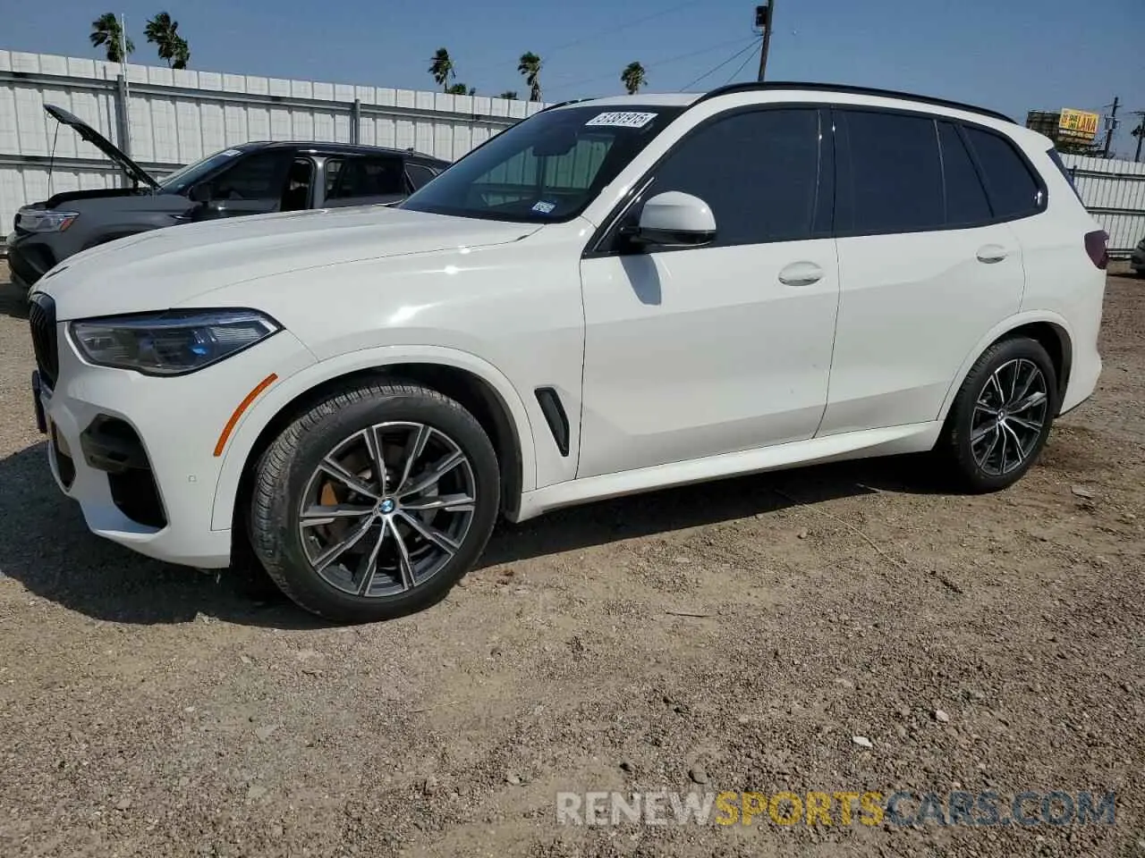 1 Photograph of a damaged car 5UXCR4C00P9R80842 BMW X5 2023