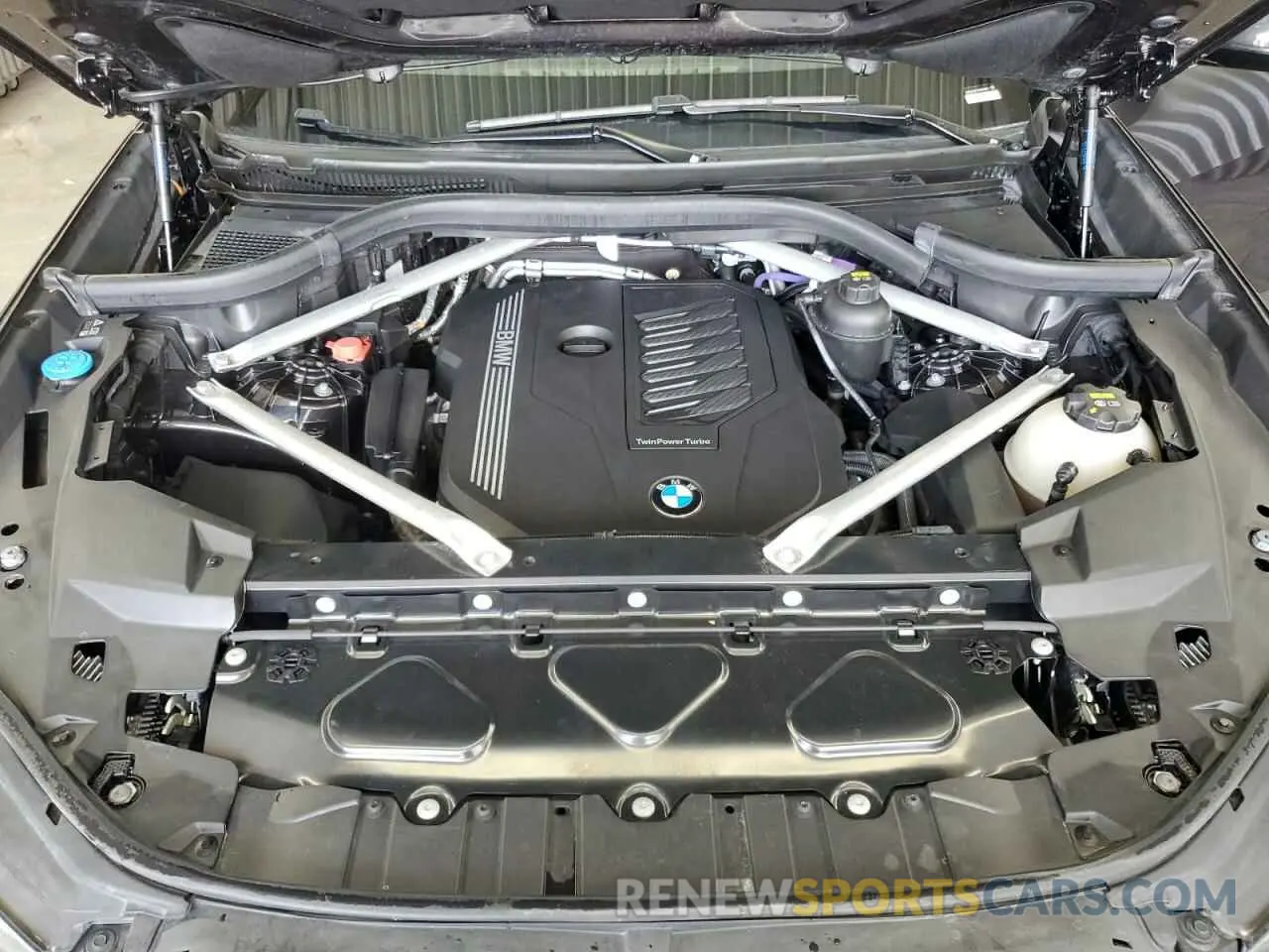 12 Photograph of a damaged car 5UXCR4C01P9P91861 BMW X5 2023