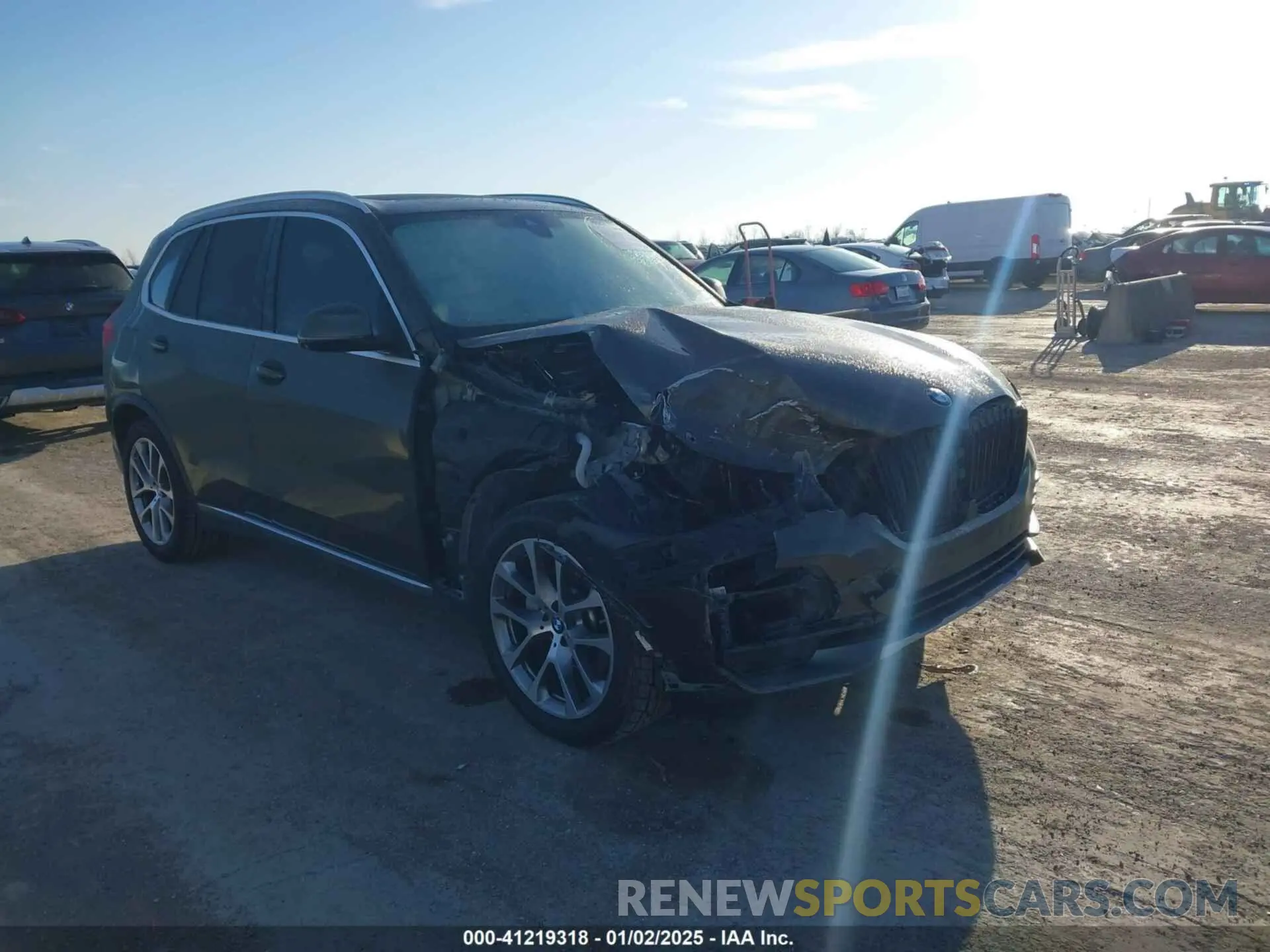 1 Photograph of a damaged car 5UXCR4C02P9S02333 BMW X5 2023
