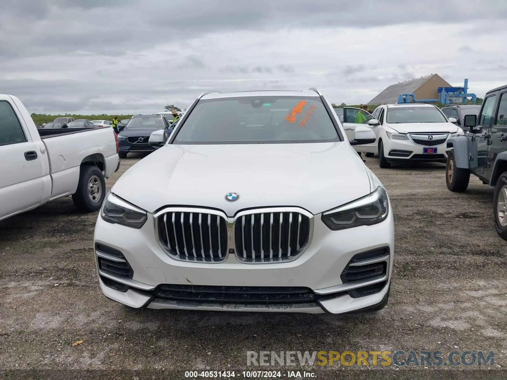 12 Photograph of a damaged car 5UXCR4C03P9P50728 BMW X5 2023