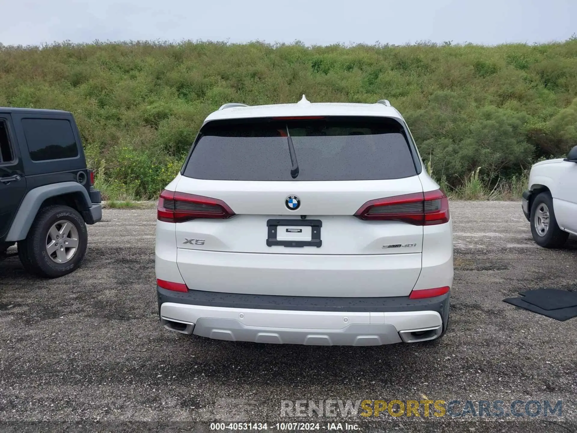 16 Photograph of a damaged car 5UXCR4C03P9P50728 BMW X5 2023