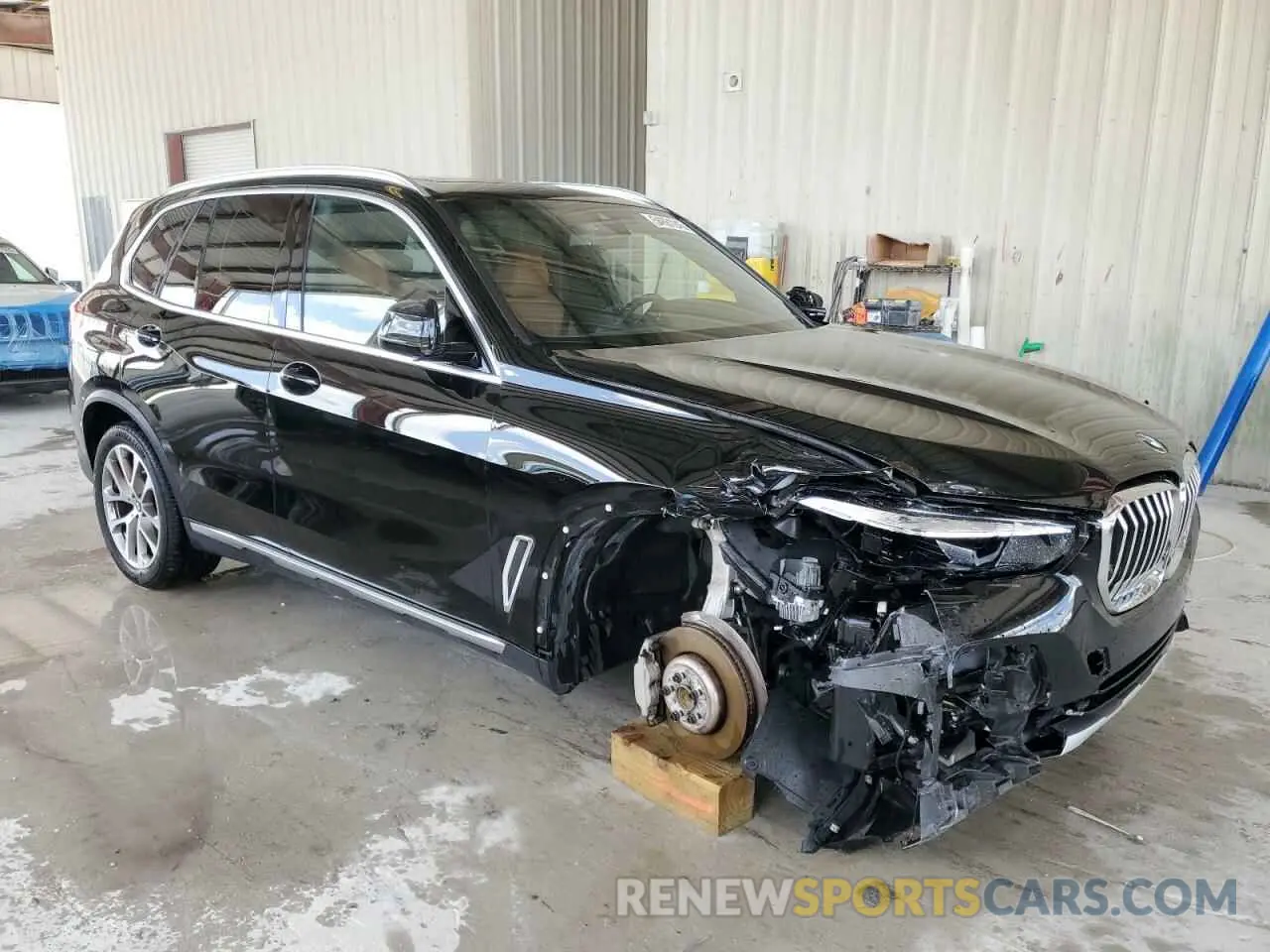 4 Photograph of a damaged car 5UXCR4C05P9R70324 BMW X5 2023